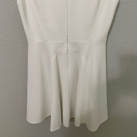 Rebecca Taylor White Fit and Flare Textured Scalloped Dress - Picture 9 of 13